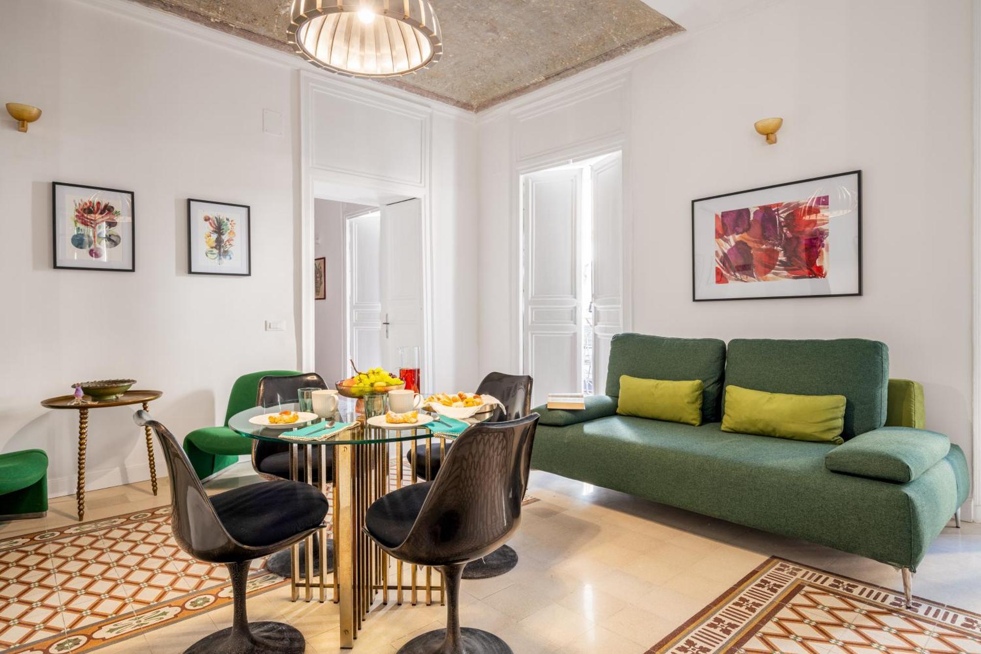 Apartment 124 Maqueda